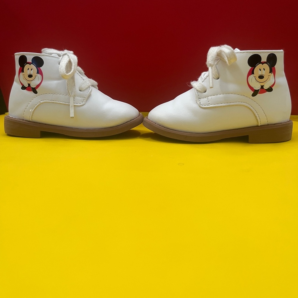 DSW MICKEY MOUSE HARD BOTTOM SHOES